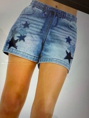 ⭐️ Hello Rock Star! RISEN Elastic Band Slouchy Denim Shorts Star Patched Details